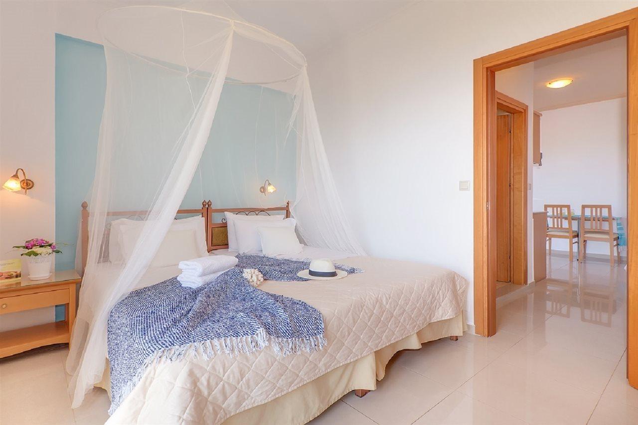 Notos Heights Hotel & Suites Malia Exterior foto