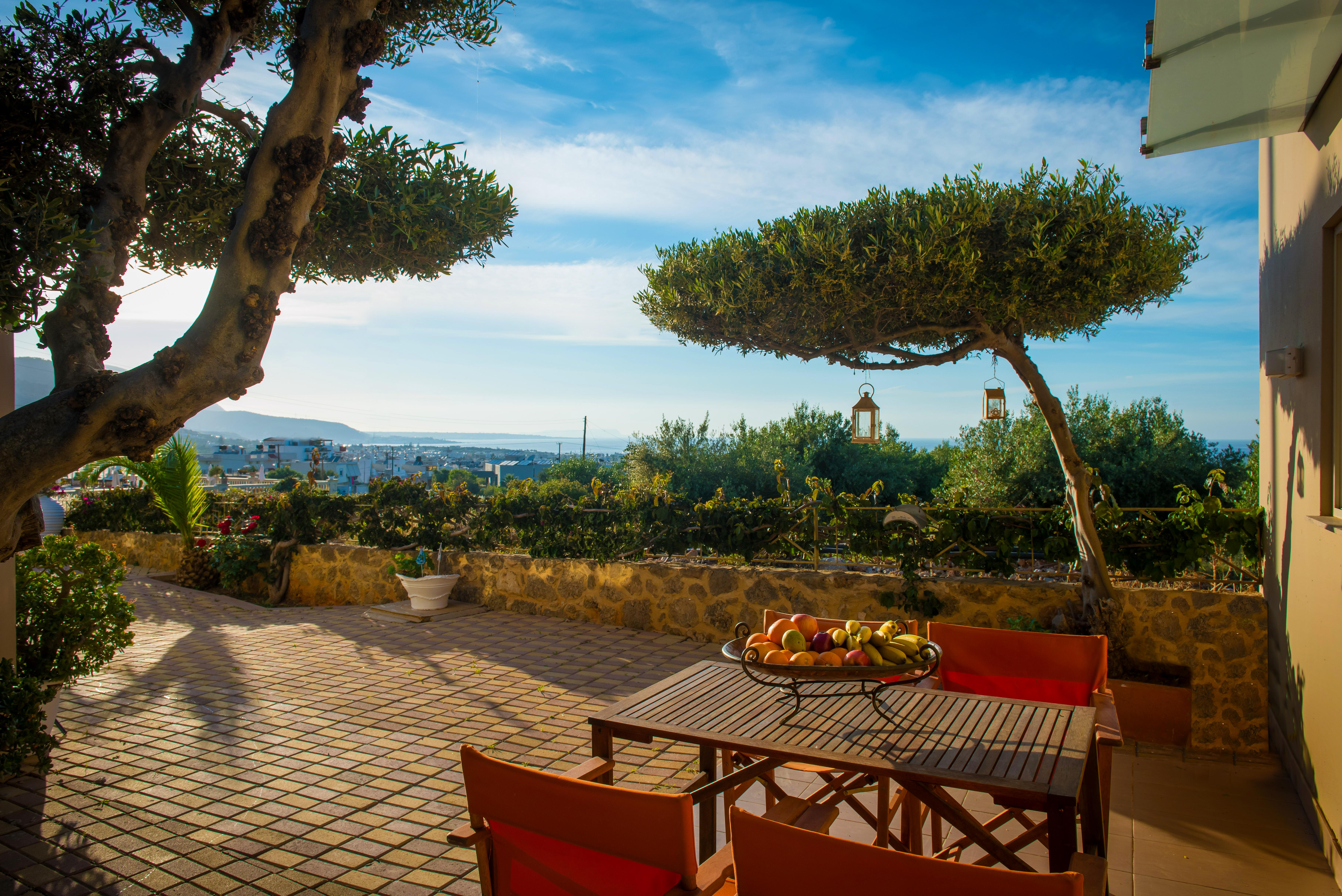 Notos Heights Hotel & Suites Malia Exterior foto